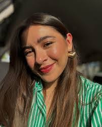 Janette Becerra's Instagram, Twitter & Facebook