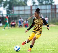 Arthur 10111 zwane (born 20 september 1973 in soweto, gauteng) is a retired south african football (soccer) he is currently an assistant coach for kaizer chiefs. Kaizer Chiefs Assistant Coach Arthur Zwane Mourns The Death Of Youth Player James Mcfarlane