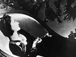 The founder and namesake of the chanel brand, she was credi. Erfinderin Des Kleinen Schwarzen Archiv