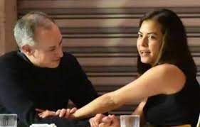 Si tu tía aun no lo supera o peor aun, si tú no lo superas es mejor que mates el. Rebeca Peralta Exfuncionaria De Evo Morales Novia De Lopez Gatell Central Municipal