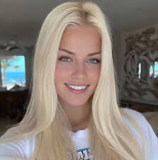 Blu Girl 247 (@blugirl247) • Facebook