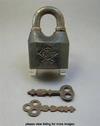 Vintage Antique Rye Co Black Iron Scandinavian Lock Padlock With Two Keys Candados Picaportes Cerraduras