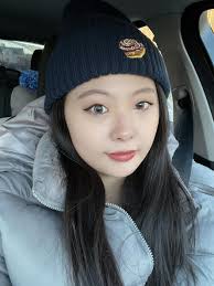 Omg thank you 🩷 Jag kan svenska men inte så bra 🥹 jag ska prova  prata/skriva mer svenska 🇸🇪