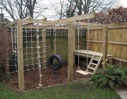 60 Kreative Kleine Hinterhof Spielplatz Kinder Design Ideen Backyard Garden Ideas Kleiner Ga In 2020 Hinterhof Spielplatz Garten Spielplatz Kinderspielplatz Garten