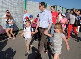 Najnowsze informacje, muzyka, kultura, nauka, historia. Premier Mateusz Morawiecki Ogladal Z Dziecmi Trening Reprezentacji Polski W Arlamowie Zdjecia Gol24 Pl