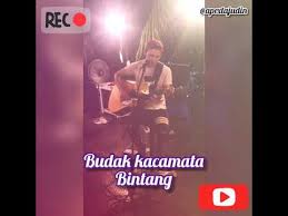 Chordify is your #1 platform for chords. 7 1 Mb Budak Kaca Mata Bintang Download Lagu Mp3 Gratis Mp3 Dragon