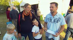 Eine familie beschließt in der neuesten folge goodbye deutschland ist es zu einer blutigen tragödie gekommen. Goodbye Deutschland Die Auswanderer Marie Und Olaf Beck Heidtke Mit Ihren Kindern Samuel Und Aaron In Sudafrika Sie Leben Ihren Traum Eine Eigene Farm Mit Gastehausern Doch Es Gibt Probleme Http Www Vox De Epg Format Artikel Sendung 1639689