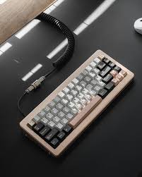 Rose Gold On Rose Gold Mechanicalkeyboards Diy Mechanical Keyboard Keyboard Computer Setup