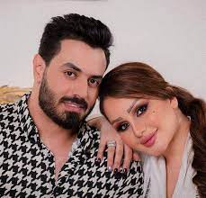 مساجلة الشاعرة شهد الشمري والشاعر اثير التميمي. ÙÙ‡Ø¯ Ø²ÙŠØ¯ ÙˆØ´Ù‡Ø¯ Ø§Ù„Ø´Ù…Ø±ÙŠ ÙŠØªØ¨Ø§Ø¯Ù„Ø§Ù† Ø§Ù„ØºØ²Ù„ Ø¨Ø¹Ø¯ Ø²ÙˆØ§Ø¬Ù‡Ù…Ø§ Ø¨Ø§Ù„ØµÙˆØ±