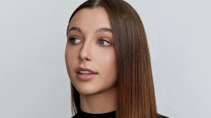 Why Social Media Star Emma Chamberlain Isn T Worried About Tiktok Ban Variety
