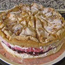 Himmelstorte Mit Himbeeren Von Curiosia Chefkoch Himmelstorte Torten Essen Rezepte