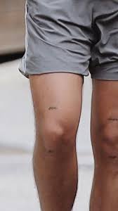 Tattoos hurt, there's no secret there.nevertheless, some places on your body hurt more than others. Diana On Twitter Theory Harry S Knee Tattoos Are Because He Likes His Right Knee Touched Kissed Whatever But Not His Left Knee Because It S Too Ticklish I Can See It Being A Cute Thing