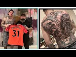 Veja o que ederson (ederson_joselaine) descobriu no pinterest, a maior coleção de ideias do mundo. Manchester City Goalkeeper Ederson Getting New Back Tattoo Youtube