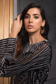 Sapphire Intermix Signature 2 Piece Collection 2019