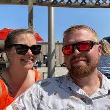 Laura Keown's Instagram, Twitter & Facebook