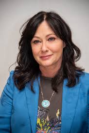 Shannen Doherty's Fans Worry about Her after She Hints at Being  'Threatened' in Latest Post