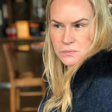 Debbie Philip (@DebbiePhilip1)