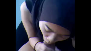 Jilbab ngentot kontol gede - XNXX.COM