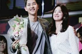 This led to her being cast in a small role in her first television drama, first love. Song Joong Ki Song Hye Kyo Timeline Of The Descendants Of The Sun Stars Relationship Until Divorce Econotimes