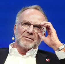 Born 25 september 1955) is a german football executive and former professional football player. Rummenigge Erwartet Milliardenpublikum Welt