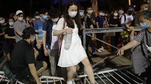 Hong Kong Ribuan Orang Abaikan Larangan Polisi Demi Peringatan Peristiwa Tiananmen Kami Khawatir Ini Akan Menjadi Yang Terakhir Bbc Tempo Co