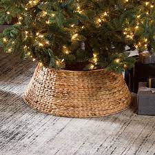 Belham Living Classic Thick Woven Natural Tree Collar Christmas Decorative Accents At Hayneedle Metal Christmas Tree Tree Collar Tree Collar Christmas