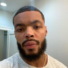 After being called homeless and ugly for the last 2 months, I finally got a  cut. Figured since it's my bday and all... my friends are mean 😒  #happybdaytome #yomommaugly