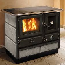Suchen sie wasserführend pelletofen bei den großen preisvergleich portalen beliebtester wasserführend pelletofen preisbereich. Wasserfuhrender Speckstein Herd Ostarius Wf 20kw Chimeneas De Lena Cocina A Lena Cocinas Rusticas