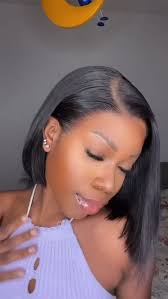 Amazon.com: Hoacon Bob 假髮真人頭髮13x4 正面蕾絲假髮女款HD Bob 前蕾絲假髮真髮無膠假髮預剪180%  密度短鮑勃假髮10 英吋: