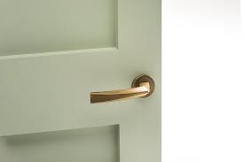 Xfort® 4 pack door handle on rose, munich lever door handles in dual chrome finish, elegant internal lever handle, used as internal door handles with a standard latch, mortice or bathroom lock. Italian Modern Door Handles On Round And Square Rose Chrome Bronze Brass Satin Black