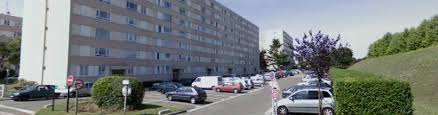 Bureaux dans zone d'activités en plein développement, accès facile (500m de la n12, derrière leroy merlin). Residence La Vigneraie Clayes Sous Bois Copropriete