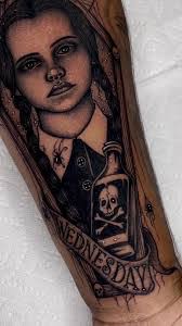 Trevor Loyd's Instagram, Twitter & Facebook