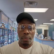 Huge Lips ?? here you go if you are looking for 26s thru 34s alloys w/huge  lips finish options -triple chrome with 3 yrs warranty -gloss black milled,  -pearl white, -rose gold..