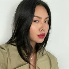 The Best Red Lipstick To Wear For A Dramatic Holiday Party Look