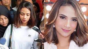 Rian pengusaha tambang lumajang nagku bayar vanessa angel rp. Bukan Rp 80 Juta Yang Diterima Vanessa Angel Ternyata Hanya Segini Pengacara Mengundurkan Diri Bangka Pos