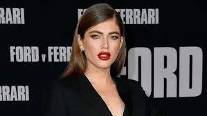 Valentina sampaio (joy model) graces woman spain's july 2019 cover. Valentina Sampaio Before Surgery Green Record