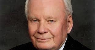 Sen. Grant Larson, 87, devoted 40 years to public service