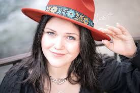 Senior Photoshoot with Graffiti Background in DFW Area