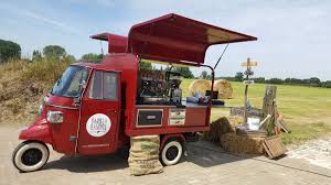 Vespa Piaggio Ape Mobile Coffeebar On Wheels Catering Coffee At A Wedding In A Hayfield Kaffee Bar