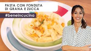 La salsa al parmigiano si presta a mille usi diversi. Pasta Con Fonduta Di Grana E Zucca Ricetta Facile E Veloce Benedetta Parodi Beneincucina Youtube