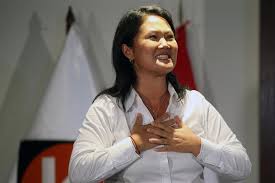 La candidata derechista keiko fujimori lidera la votación presidencial en perú, al obtener el 52,90% de los votos, frente al 47,09% obtenido por el izquierdista pedro castillo, según el recuento del 42,30. Keiko Fujimori Dice Que Lamenta Que La Politica Haya Danado Su Familia Andalucia Informacion Todas Las Noticias Del Mundo