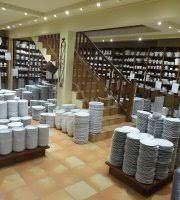 Non sans raison, créateur, fabricant et éditeur de produits de haute facture artisanale en porcelaine de limoges commercialisées dans le monde entier et réalisées à partir de matériaux nobles. La Maison De La Porcelaine Aixe Sur Vienne 2021 Ce Qu Il Faut Savoir Pour Votre Visite Tripadvisor