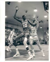 Even when considering his height, the wingspan is still 12.1% large than his body. Manute Bol In College He Was Officially Measured And Listed At 7 Feet 6 Inches Tall In The Guinness Book Of Manute Bol I Love Basketball Basketball Players