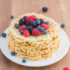 Das Beste Waffel Grundrezept Backen Macht Glucklich Rezept Waffeln Grundrezept Kuchen Und Torten Rezepte Backrezepte
