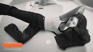 Mungkin ada di antara pembaca yang mengenali ivana esther robert smith. Blackpink S Jennie Is The Face Of Preston For Calvin Klein Drop 2
