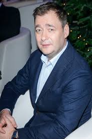 Jacek rozenek opublikował poruszający film dla osób po udarze. Jacek Rozenek Wyszedl Ze Szpitala W Jakim Stanie Jest Aktor Gala Pl