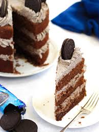 The buttercream recipe makes enough to fully frost the cake (if you weren't using curd). Oreo Cake An Easy Chocolate Cookies Cream Layer Cake Recipe