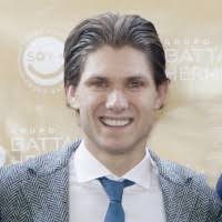 100+ perfiles de «Webb»