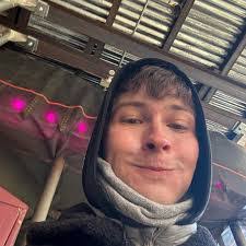 Levi Hawkins's Instagram, Twitter & Facebook