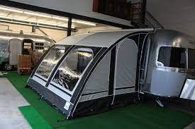 Https Www Perfectmanage Eu Userfiles 2176 Images Maatwerkvoorbeelden Airstream Voortent Jpg Vintage Travel Trailers Custom Awnings Vintage Trailers